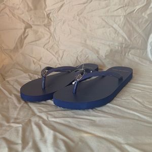 Tory Burch Thin Flip Flop, Fresh Blueberry (7)